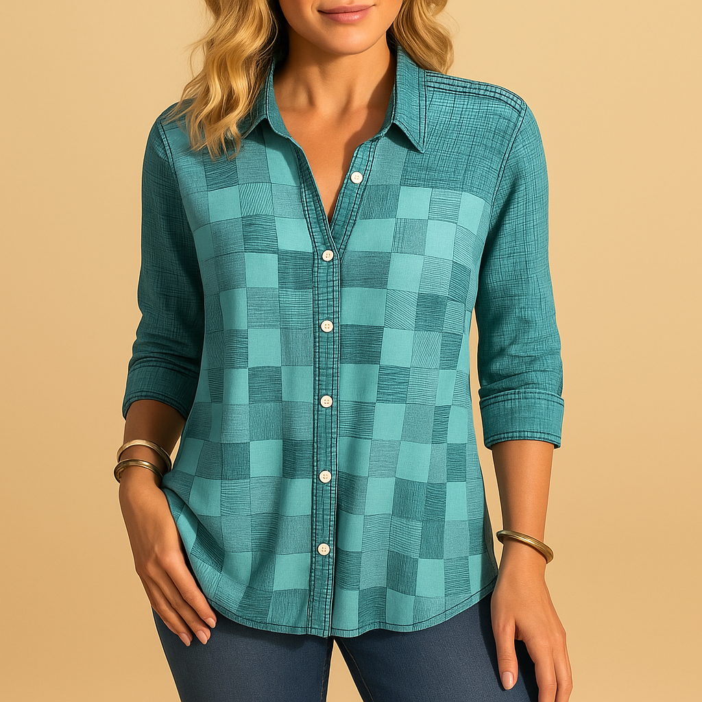 Women’s classic plaid breathable blouse with relaxed fit and elegant design, suitable for everyday outfits and semi-formal occasions.