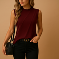 Women’s lightweight round neck T-shirt in solid color, breathable and comfortable for everyday wear or layering under a blazer.