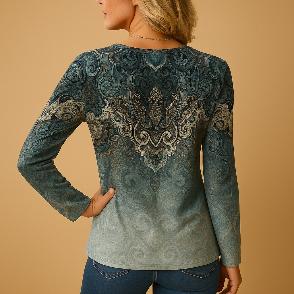 Lightweight summer blouse for women with airy fit and feminine design, ideal for holidays, beach days and warm weather outfits.