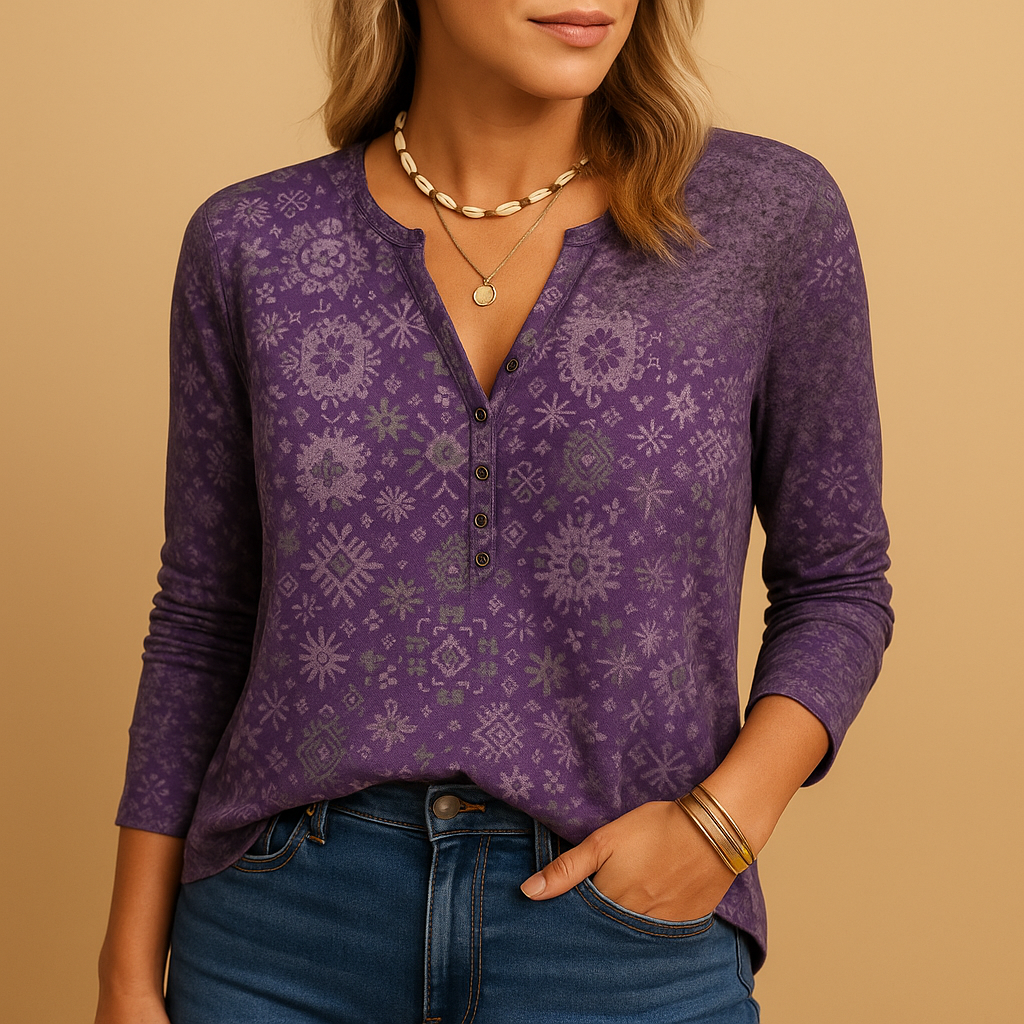 Lightweight summer blouse for women with airy fit and feminine design, ideal for holidays, beach days and warm weather outfits.